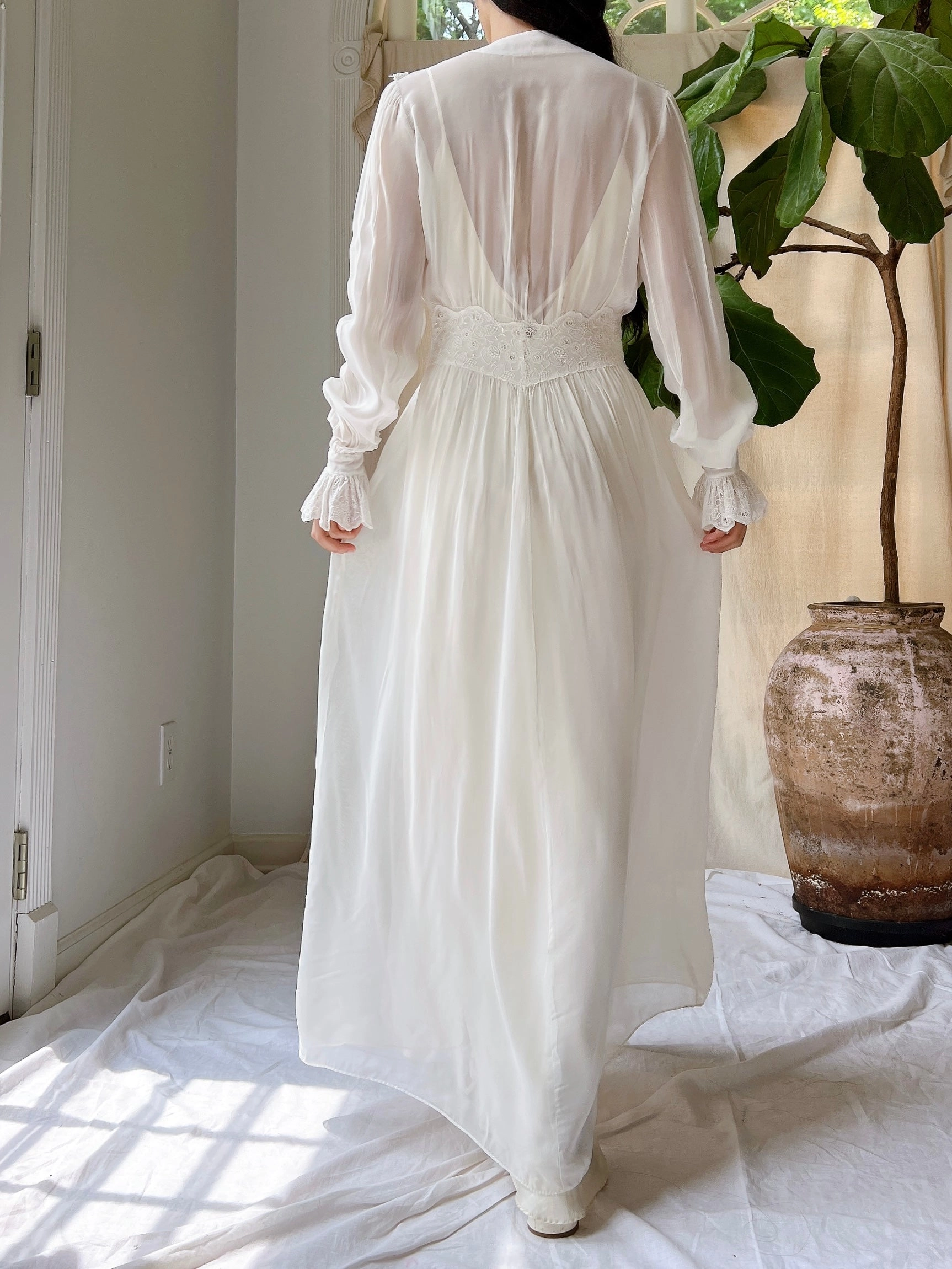 1940s Chiffon Dressing Gown - S