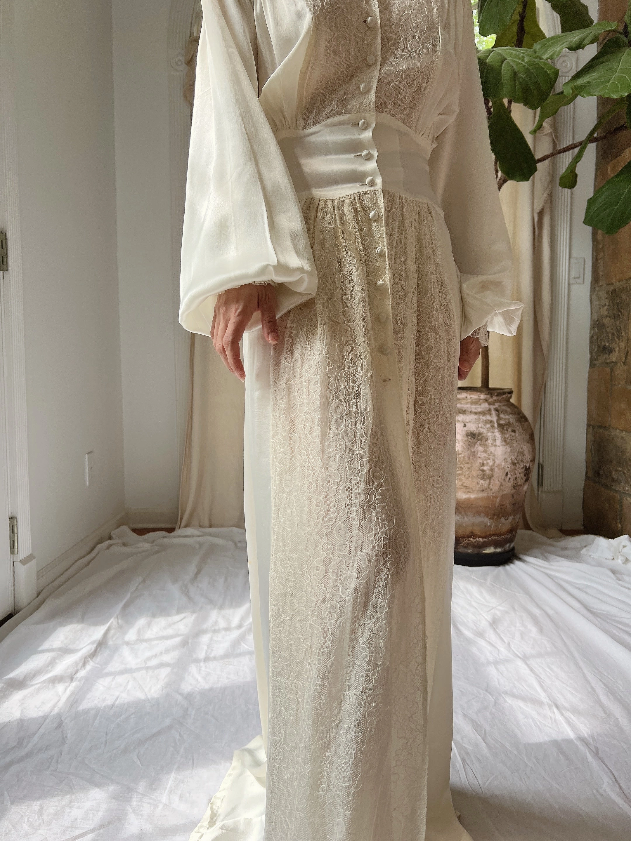 1940s Puff Sleeves Dressing Gown - S/M