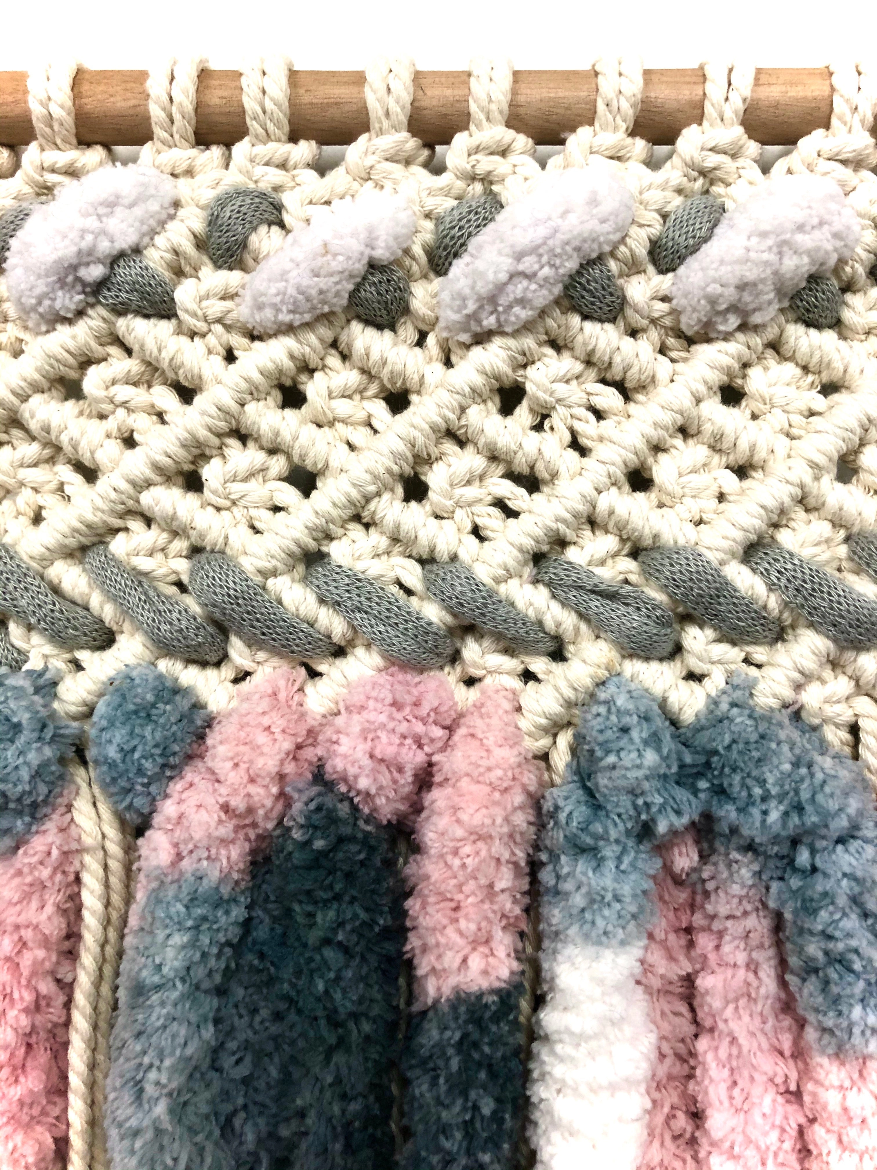 Mini macramé