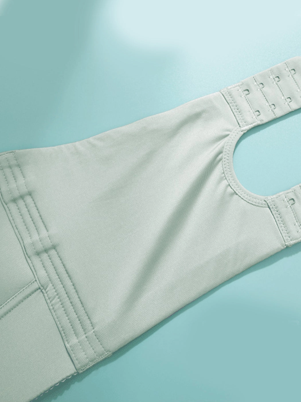 Strapless Seamless Wire-Free Bandeau Bra