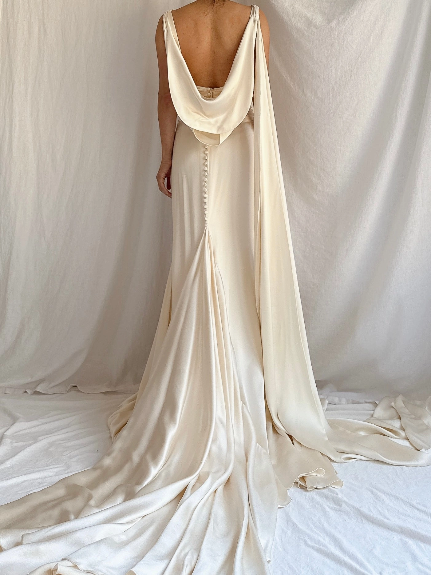 Vintage Romona Keveza Silk Charmeuse Gown - M/8