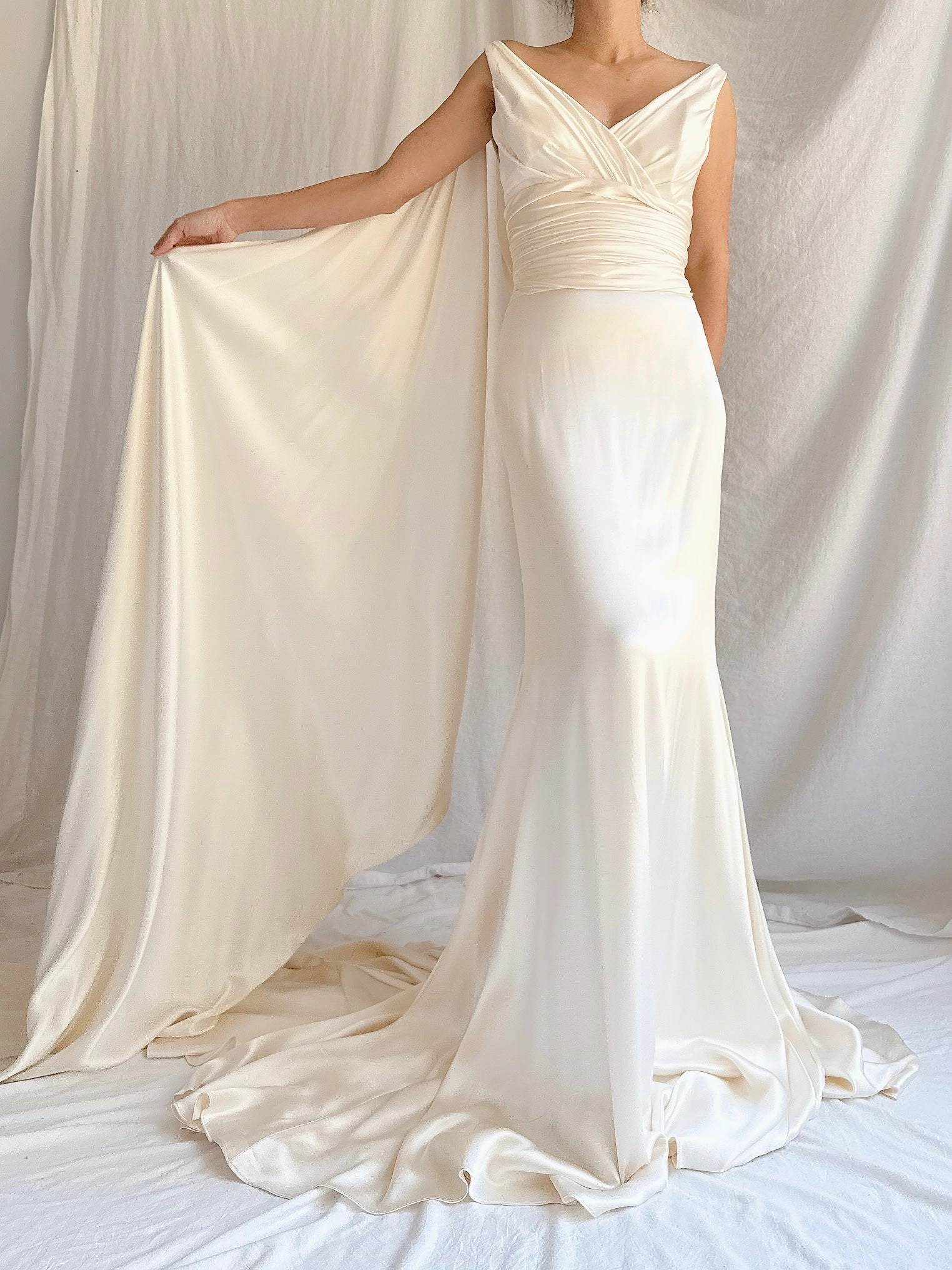 Vintage Romona Keveza Silk Charmeuse Gown - M/8