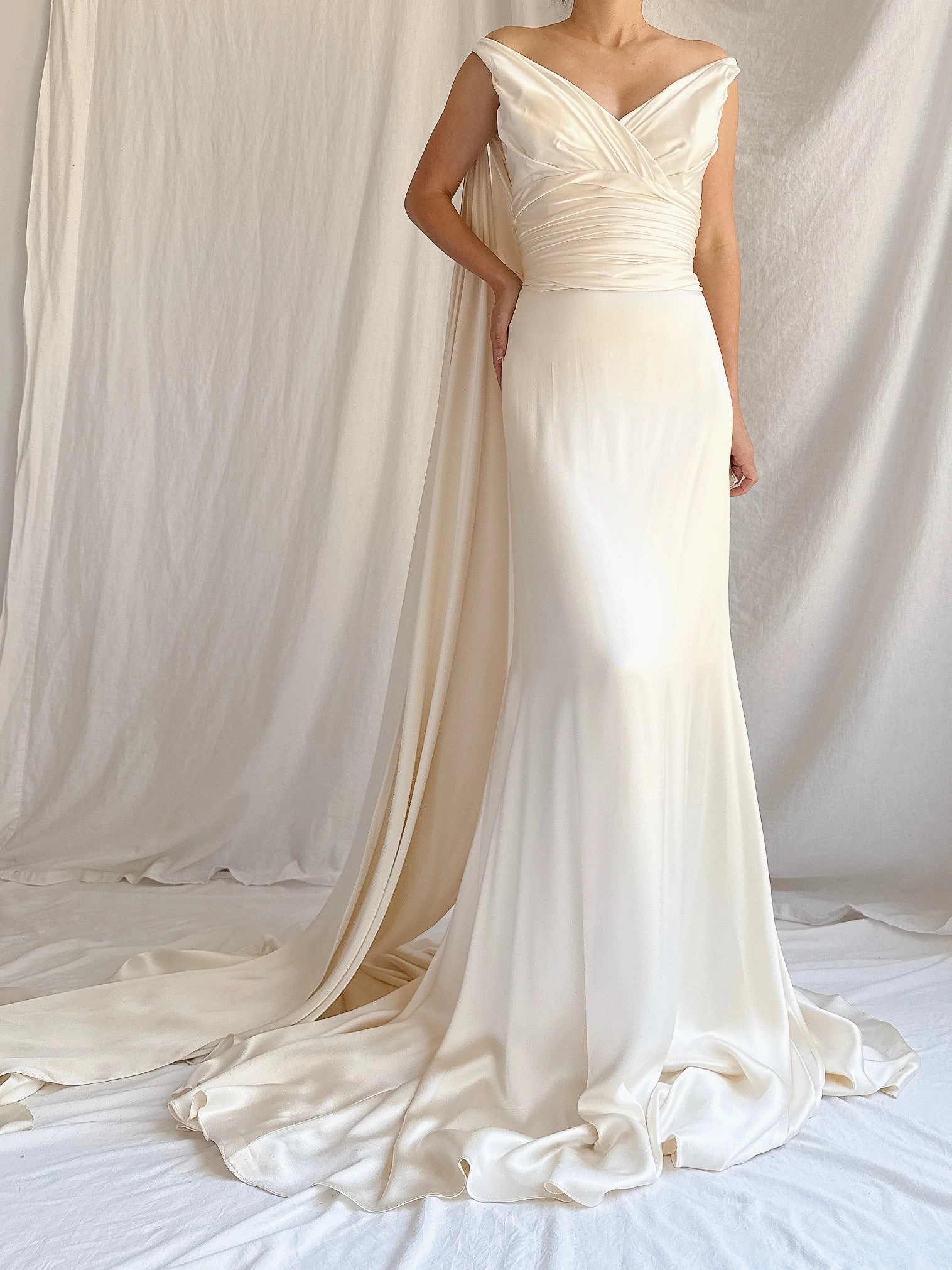 Vintage Romona Keveza Silk Charmeuse Gown - M/8